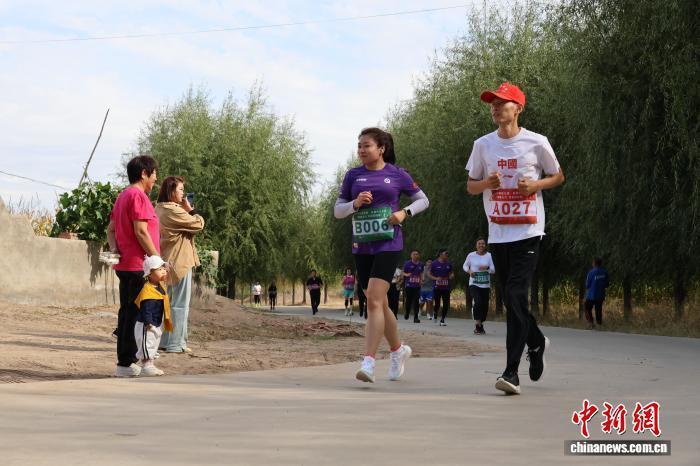 gtimg, 年幸福北疆, 吃水果 gtimg, 年幸福北疆, 吃水果