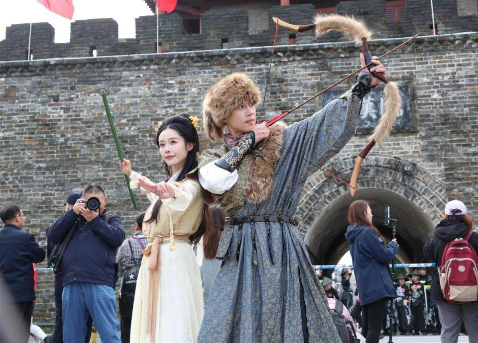 襄阳马拉松, Jx, 与跑友亲切